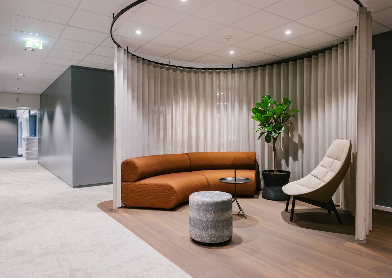 Royal Ahrend office project interior view of Miele in Vianen FP198