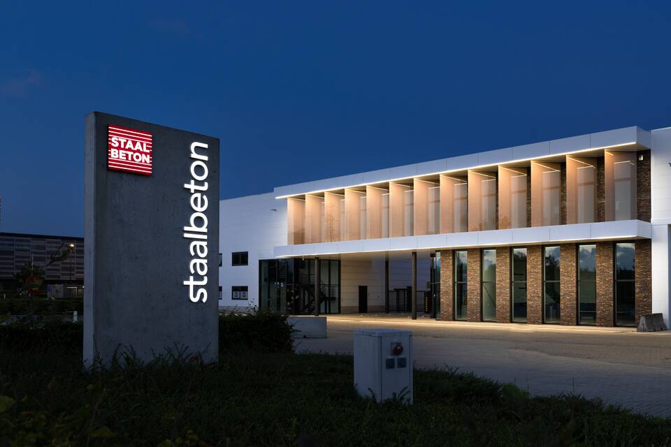 Ahrend office project exterior view of Staalbeton in Rijkevorsel NV6702