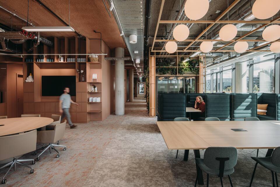 Royal Ahrend office project interior view of Unilever in Rotterdam EB134