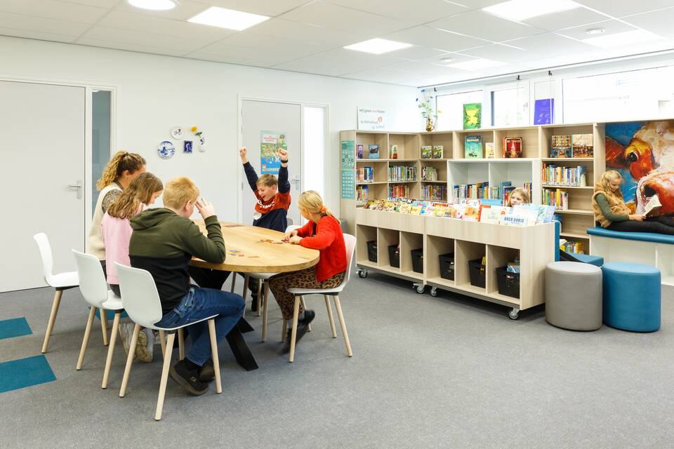 Gispen education project interior view of primary school SMDB Notter Zuna in Notter KF0353