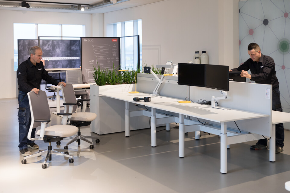 Gispen service logistics management and installation assembly 00A6880