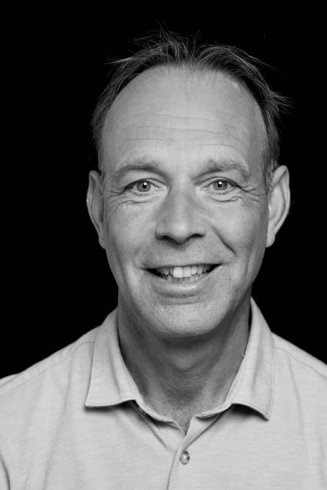 Black and white portrait of Harold Hermans