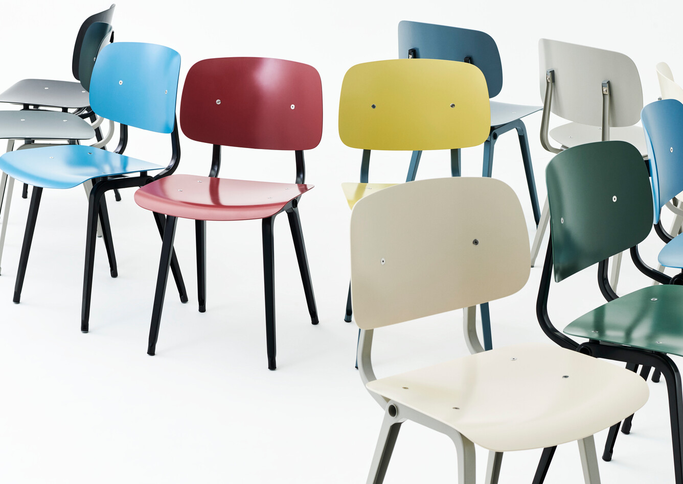 Ahrend | Revolt by HAY