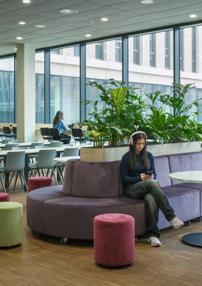 Royal Ahrend education project interior view of  Avans university of applied sciences in s Hertogenbosch SP04