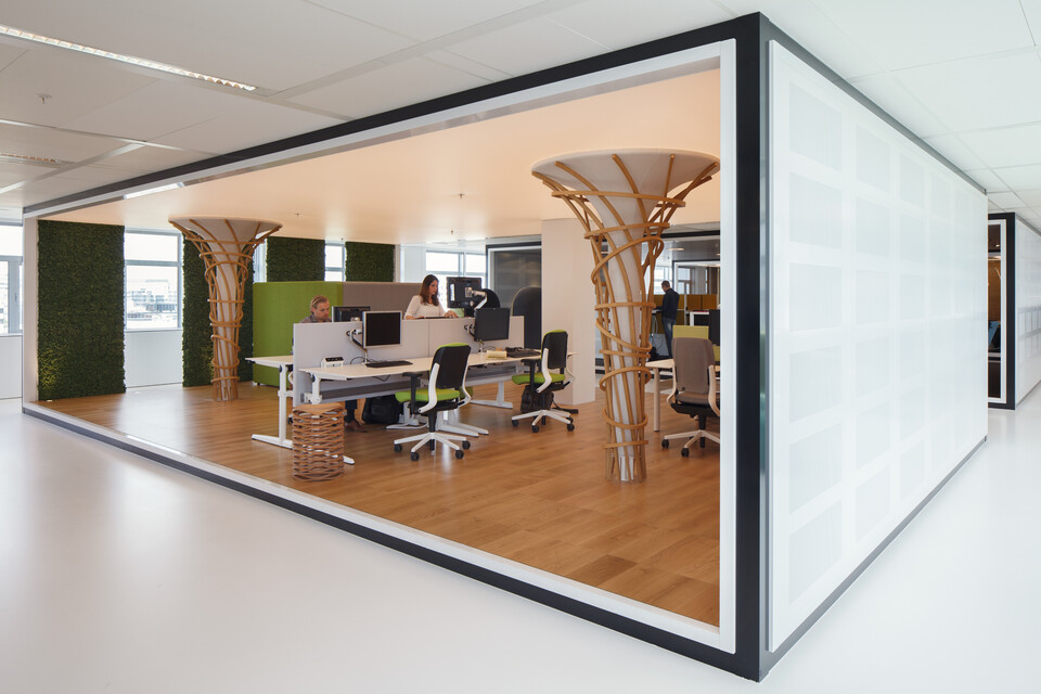 Royal Ahrend Inspiration Center in Amsterdam 22