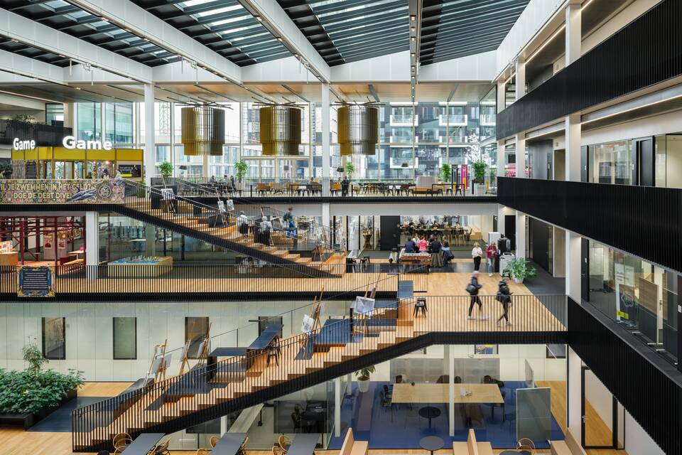 Royal Ahrend education project interior view of InHolland in Amsterdam SP04