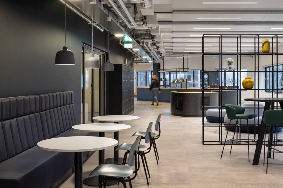 Royal Ahrend government project interior view of government meeting cafe in Amsterdam SP04