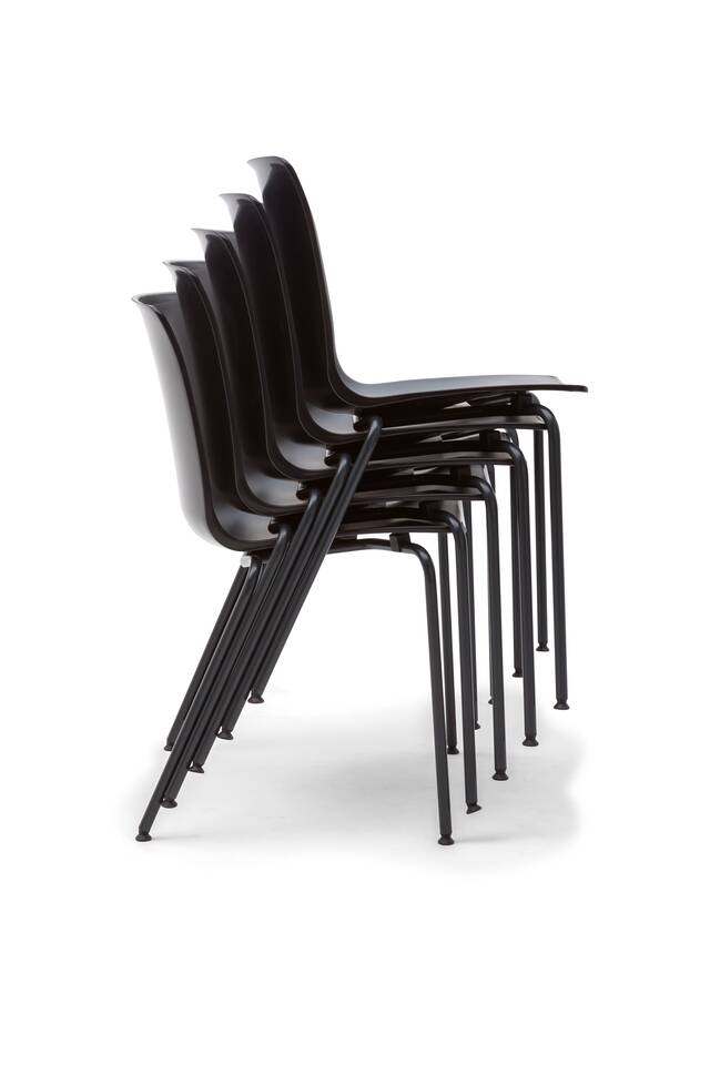 Gispen Nomi Classic chair with black frames and black stacked shell left side view