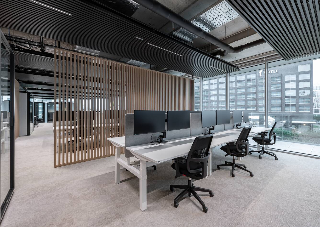 Royal Ahrend office project interior view of ABB in Diegem M0116