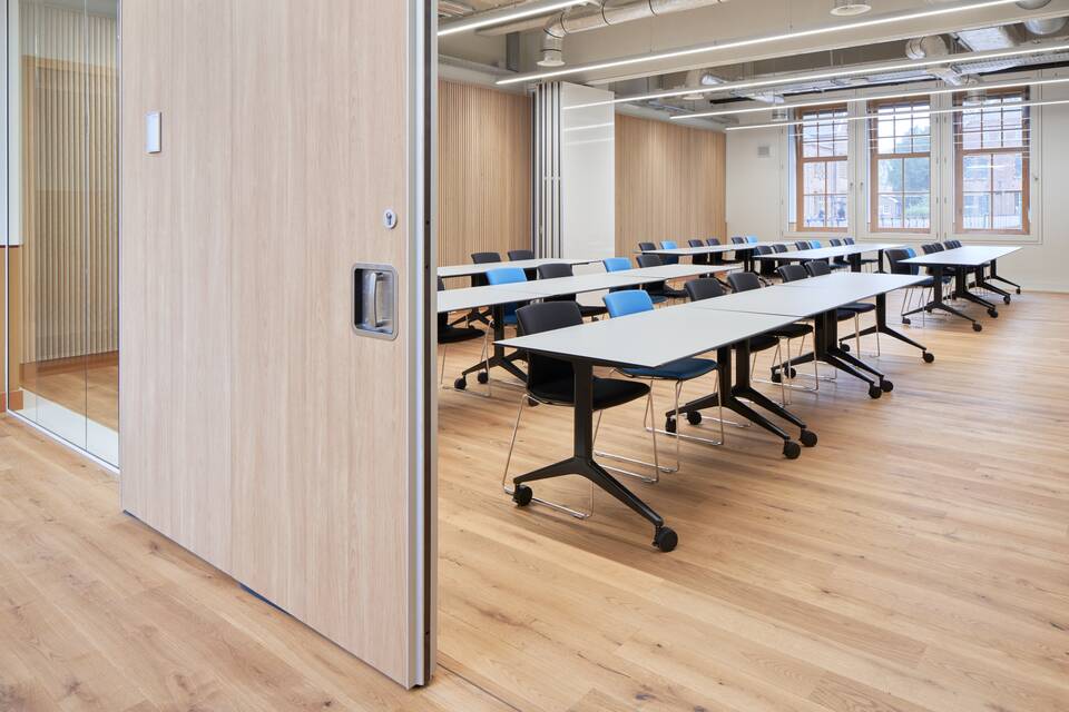 Maastricht University   squarexxl