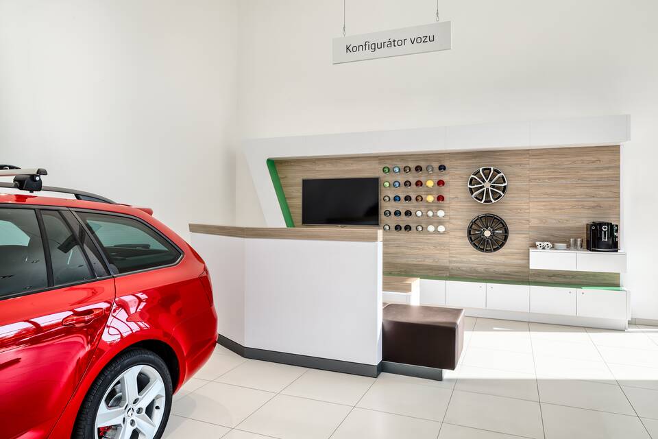 Royal Ahrend store furnishing project interior view of ŠKODA AUTO dealer Auto Dryml in Pardubice Czech Republic 010