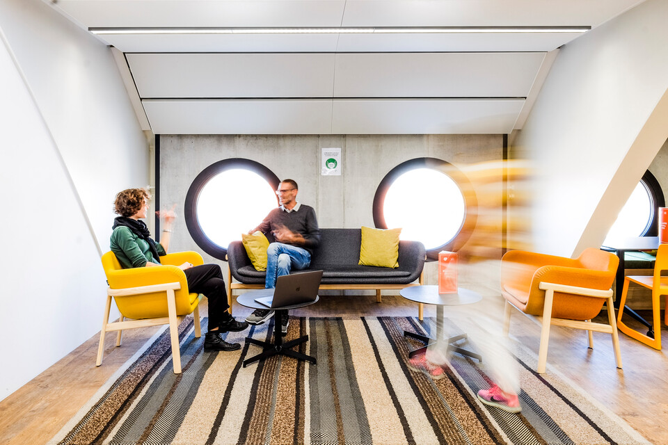 Royal Ahrend office project interior view of GlaxoSmithKline in Verona 8858