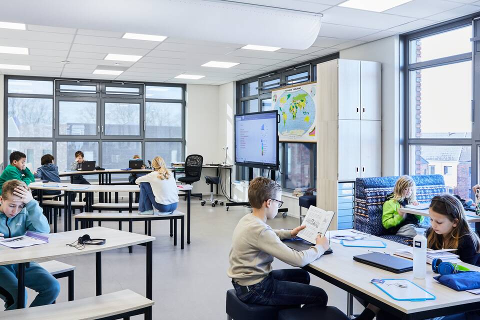 Gispen education project interior view of primary school IKC Muiderkring in Muiden 13002