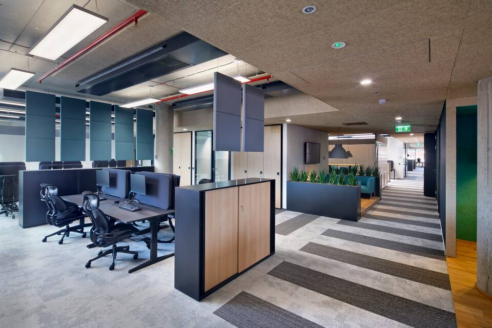 Royal Ahrend office project interior view of MSD IT Gloval Innovation center in Prague AJ9966