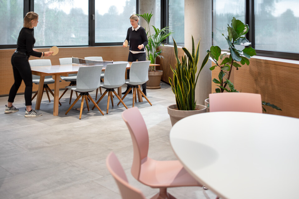 Royal Ahrend office project HumanTotalCare in Son SP25A