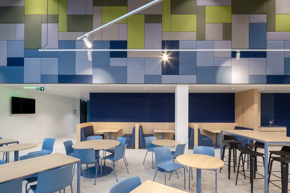 Gispen government project interior view of fedral Police in Hilversum LVDW8540