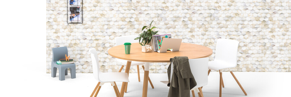 Gispen TEAM Wood round conference table with oak legs and white frame and tabletop with white Nomi Wood chairs styled and Beehive backpanel front view