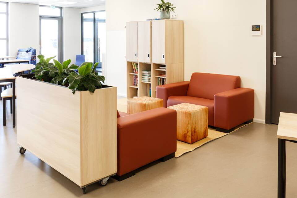 Gispen education project interior view of primary school IKC Muiderkring in Muiden KF5324