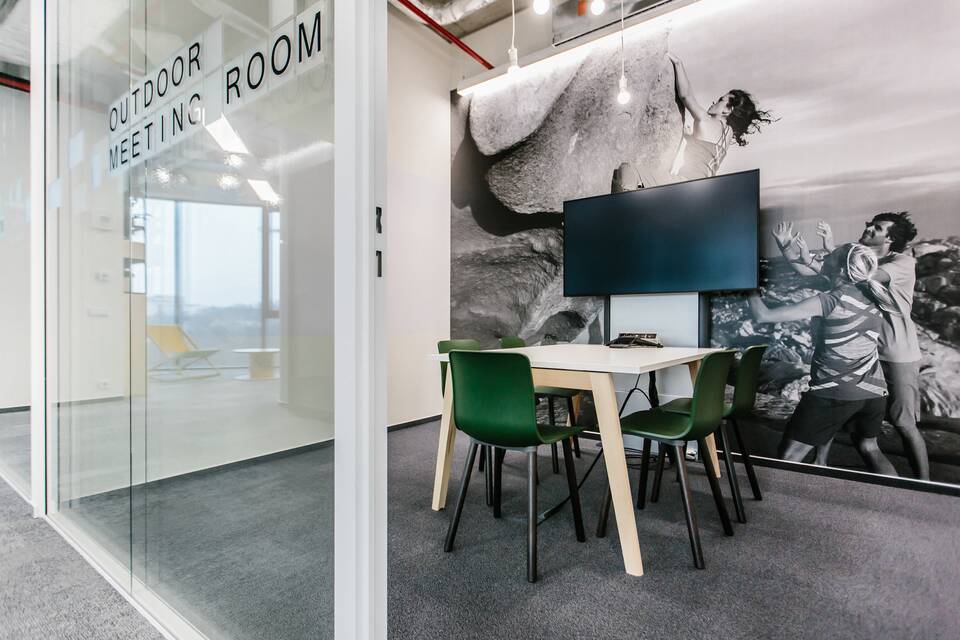 Royal Ahrend office project interior view of New Green Offices in Prague 082002