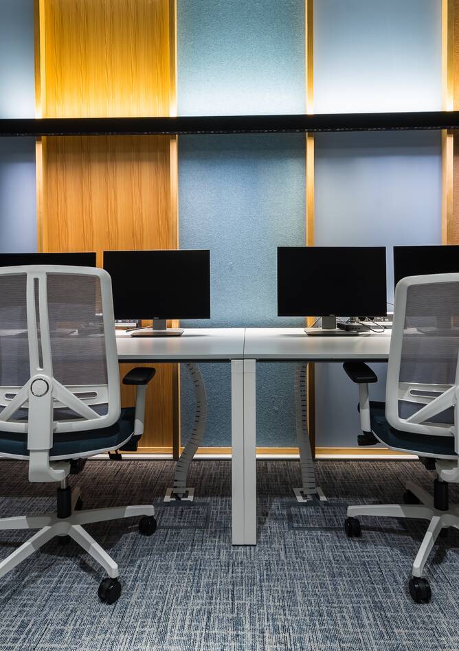 Royal Ahrend office project interior view of Microsoft in Bucharest LV037