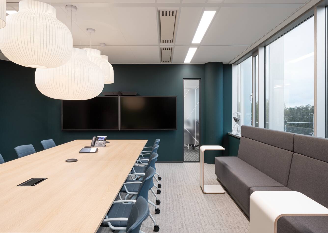 Royal Ahrend office project interior view of Kyndryl in Hoofddorp SP16