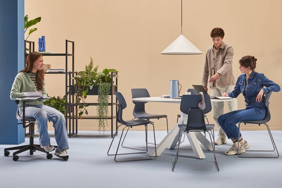 ee430db8eed4d05f66a4ecb2d8a2f780