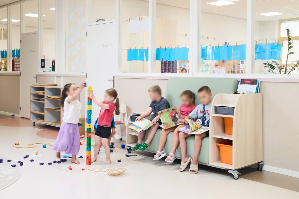 Gispen education project interior view of OBS Roderik van Voorst in Emmeloord DZK246