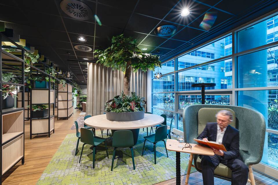 Gispen government project interior view of FMHaaglanden Beatrixpark in The Hague CTH11