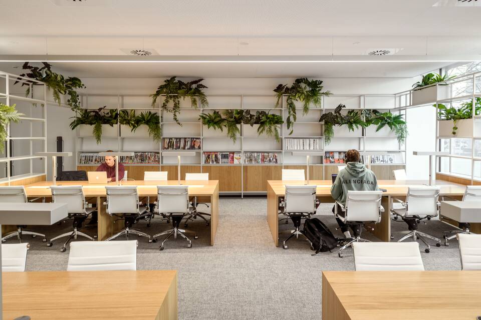 Gispen education project interior view of Rotterdam University of Applied Sciences MB04