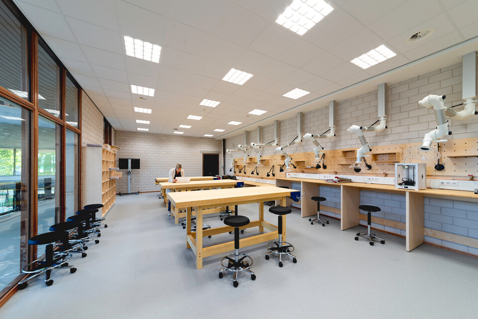 Gispen education project interior view of Fontys HICT in Eindhoven CTH04