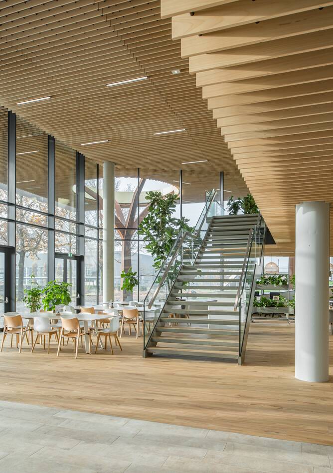 Royal Ahrend office project interior view of Vanderlande in Veghel TVL216