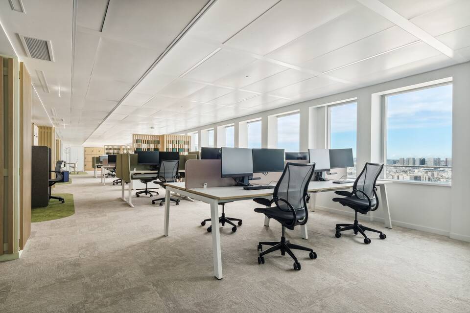 Royal Ahrend office project interior view of MGEN in Paris 08