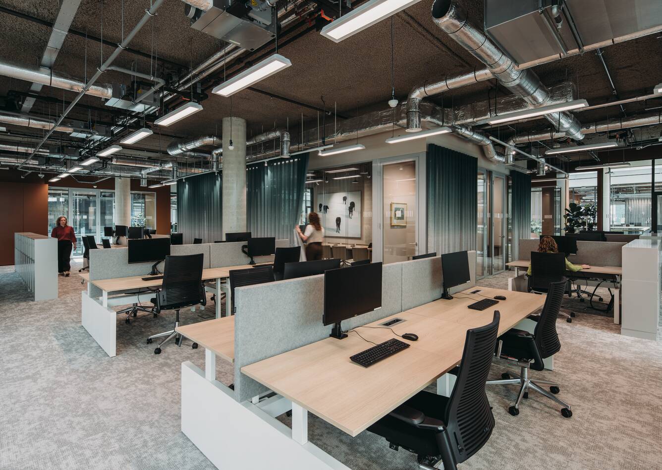 Royal Ahrend office project interior view of Unilever in Rotterdam EB083