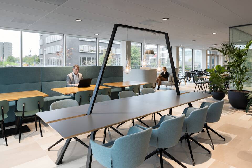 Royal Ahrend office project interior view of NVM in Utrecht SP02
