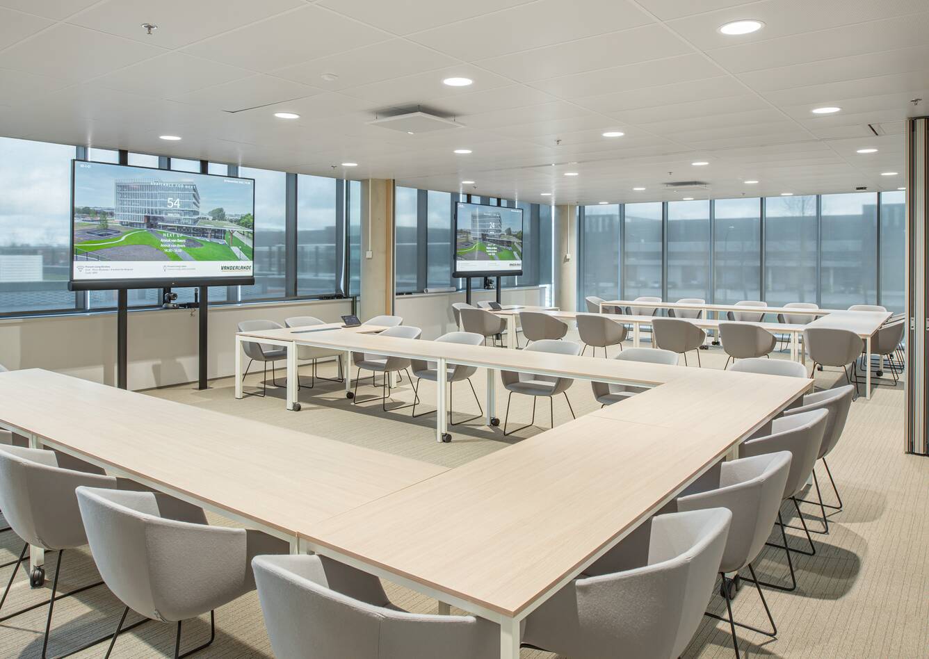 Royal Ahrend office project interior view of Vanderlande in Veghel TVL154