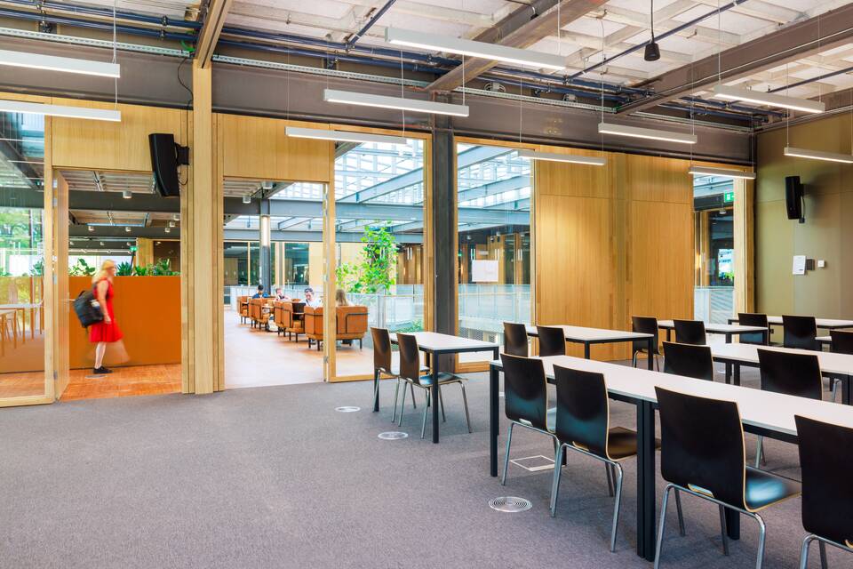 Gispen education project interior view of University of Twente ITC building in Enschede 15A0645