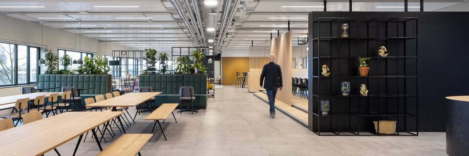 Royal Ahrend government project interior view of government meeting cafe in Amsterdam SP08