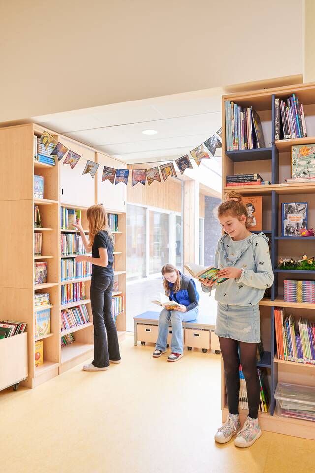Gispen education project interior view of primary school OBS De Driebond RZ122