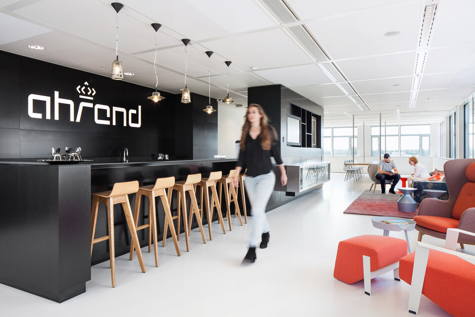 Royal Ahrend Inspiration Center in Amsterdam 4a