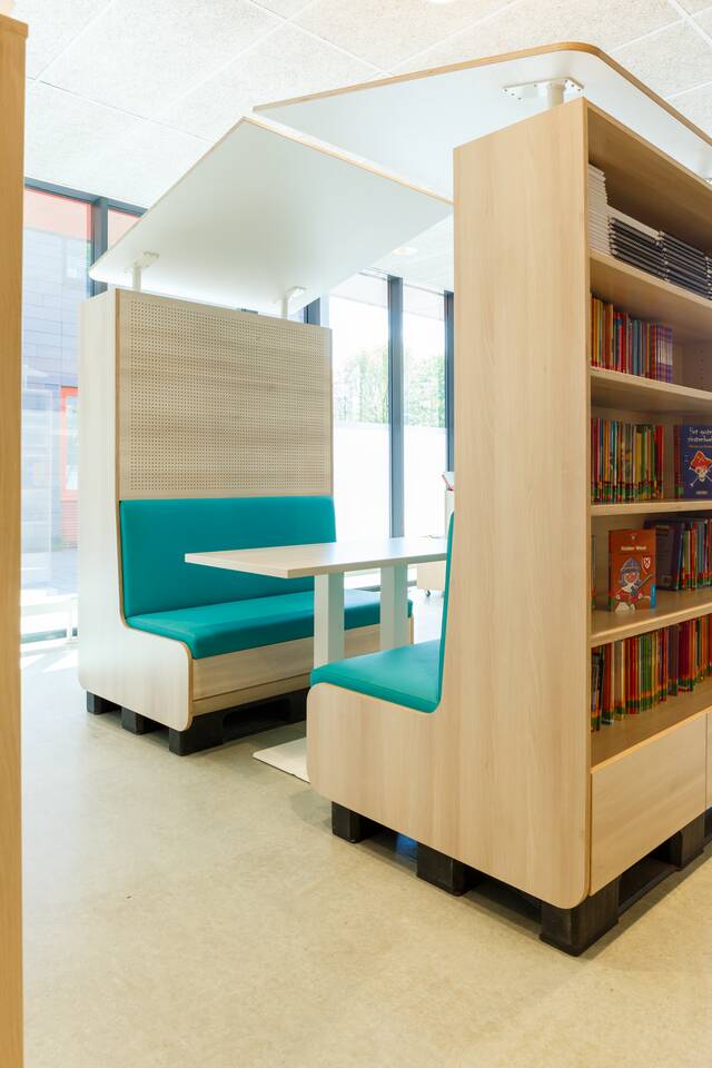 Gispen education project interior view of primary school Olivijn in Almere KF5361