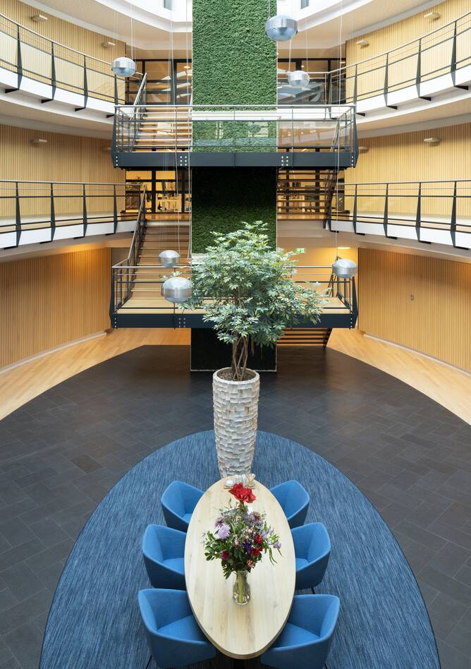 Royal Ahrend office project interior view of Venéco DB+ in Wateringen SP12