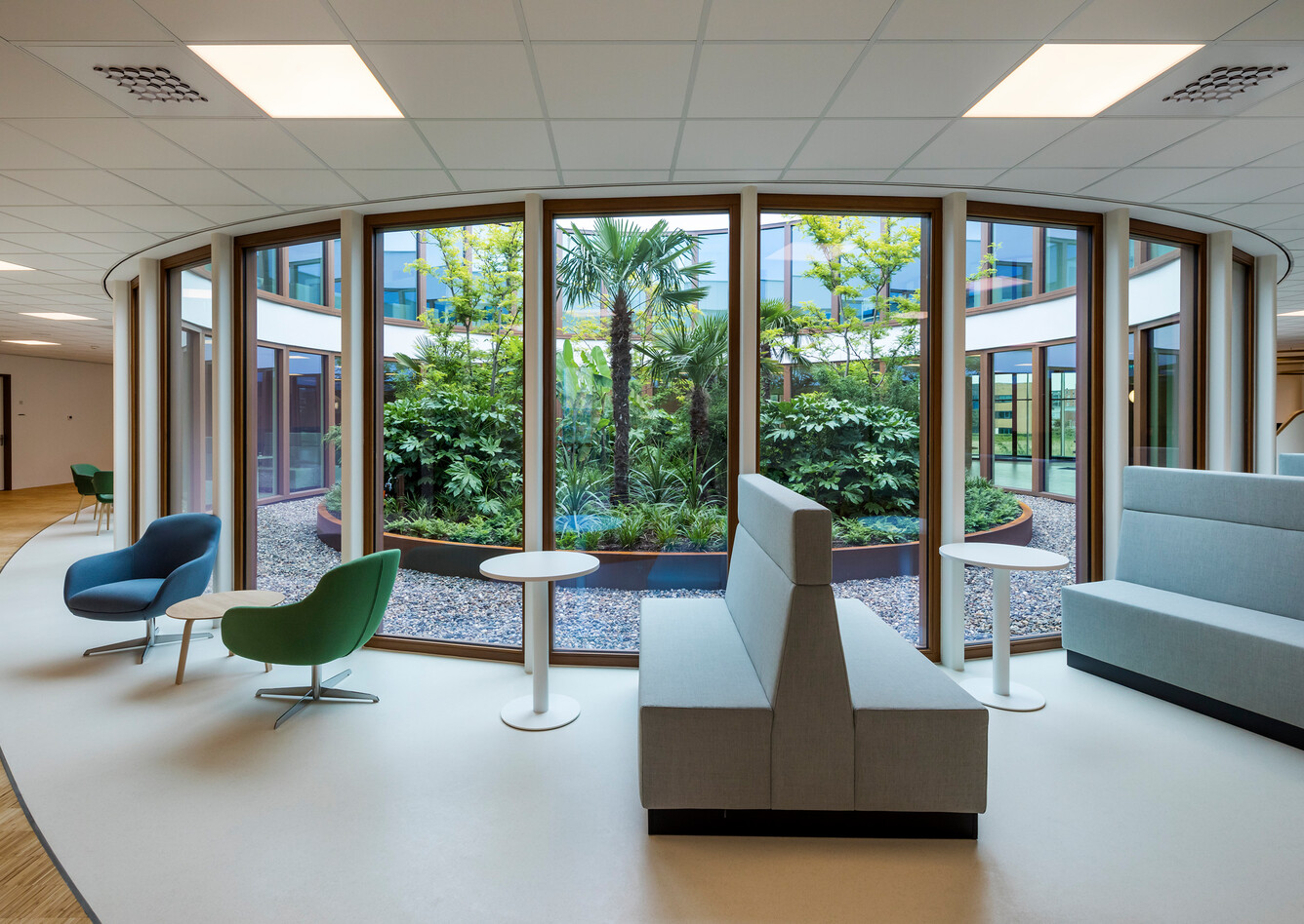 Royal Ahrend healthcare project interior view of Oogcentrum Noordholland in Heerhugowaard SB200611