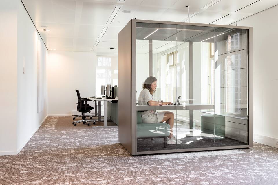 Gispen Government project interior view of FMH Haaglanden in The Hague MB4991