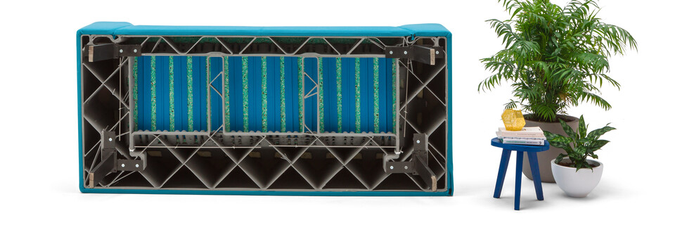 Gispen Sett CE Low 2,5 seat in divina 3 826 lightblue with plants bottom view