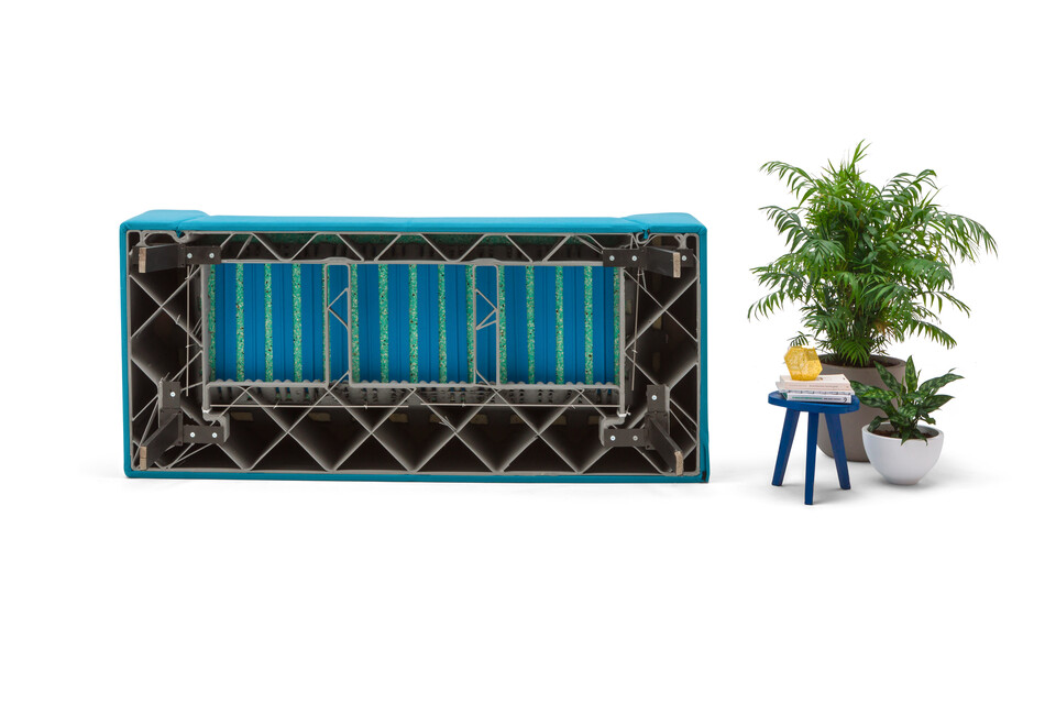 Gispen Sett CE Low 2,5 seat in divina 3 826 lightblue with plants bottom view