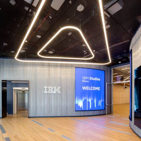 Royal Ahrend office project interior view of IBM Client Center in Milan FI018