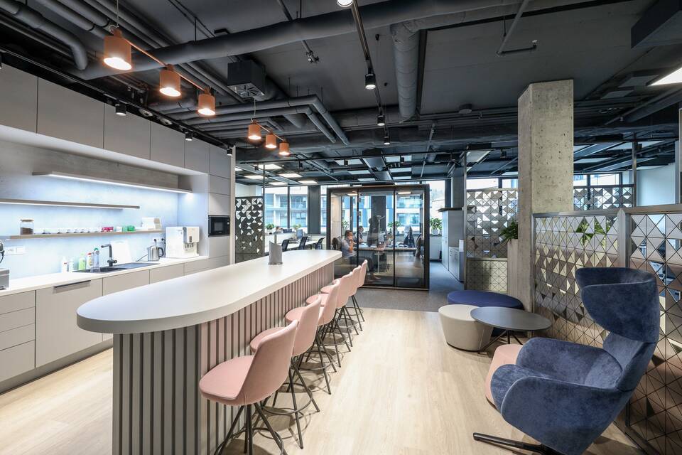 Royal Ahrend office project interior view of OTIS in Prague 4933