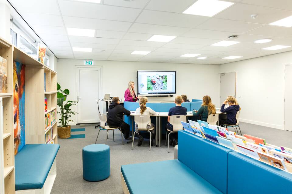 Gispen education project interior view of primary school SMDB Notter Zuna in Notter KF0186
