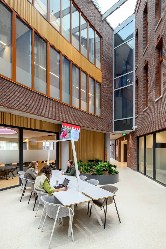 Gispen goverment project interior view of municipality of Land van Cuijk in Boxmeer MB04