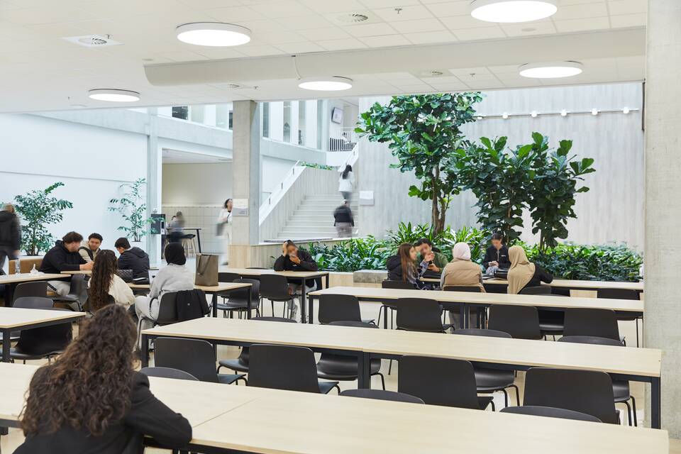 Gispen education project interior view of ROC Mondrian in The Hague DZK10660